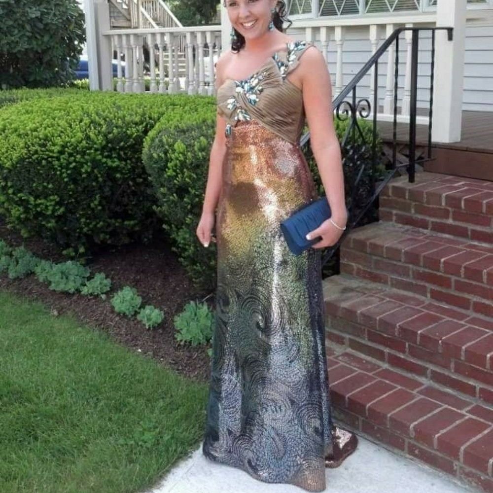 Prom Dress - Picture 1 of 2